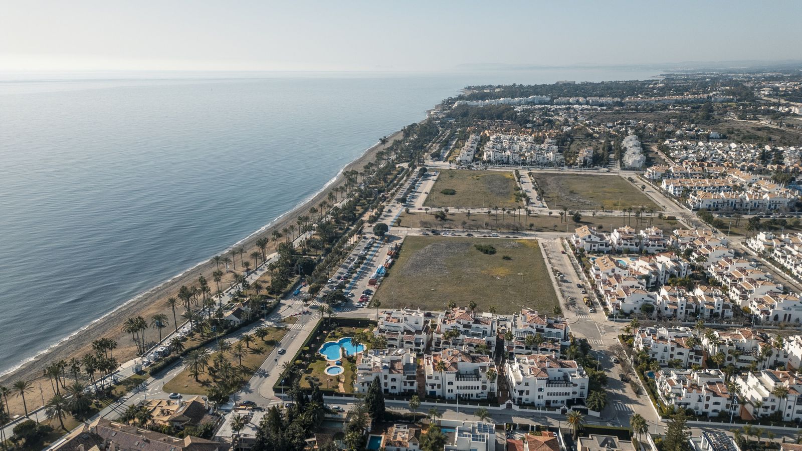 e7b0c9543755d8b72c48a09e1a8d0e01 - 1