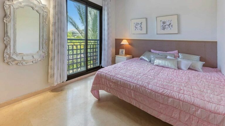 e993435d87de1f1af0139ddcd6b33c79 - 8