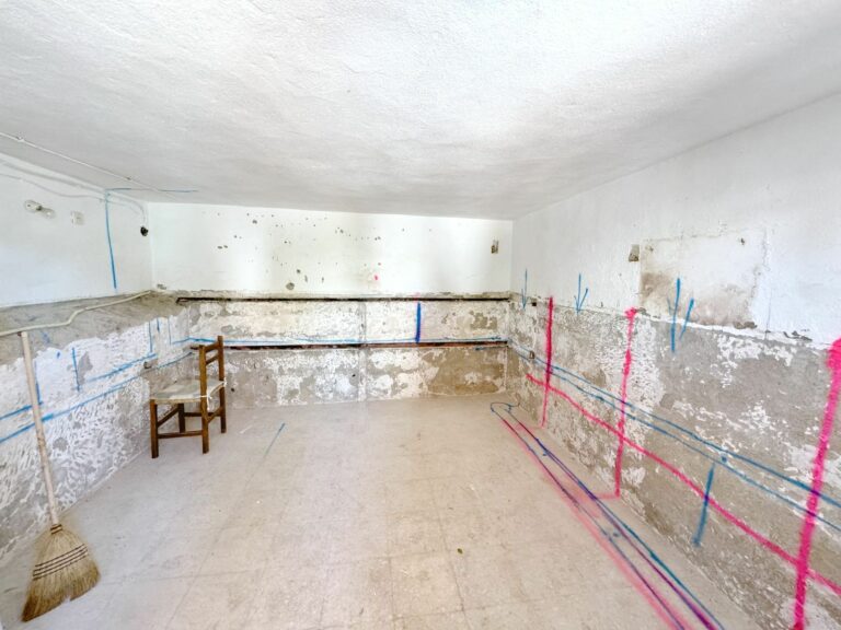 ea0317e5db6fe4ad8dc979286141a3e9 - 15