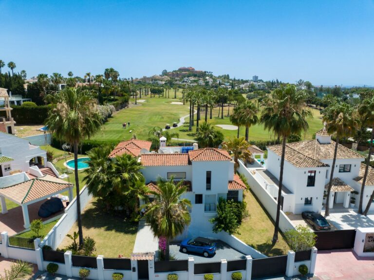 ea6b82e059f1c9f8e7a2e9f84a005933 - 3