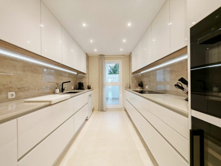 eb387d13a2ac06e3f0508c087221cdc2 - 7