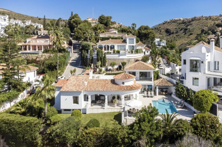 ebceead3cdfa6974a01543b393e16687 - 16