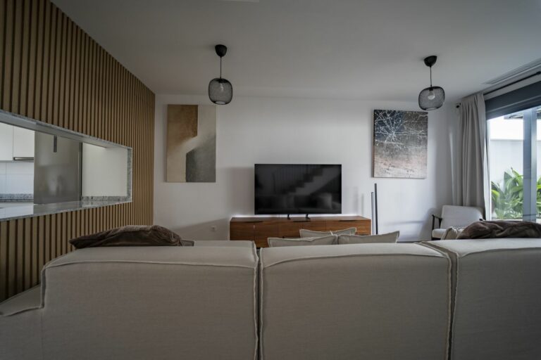 ecd21bd60bec20c4bf52ab7d04ef5298 - 12