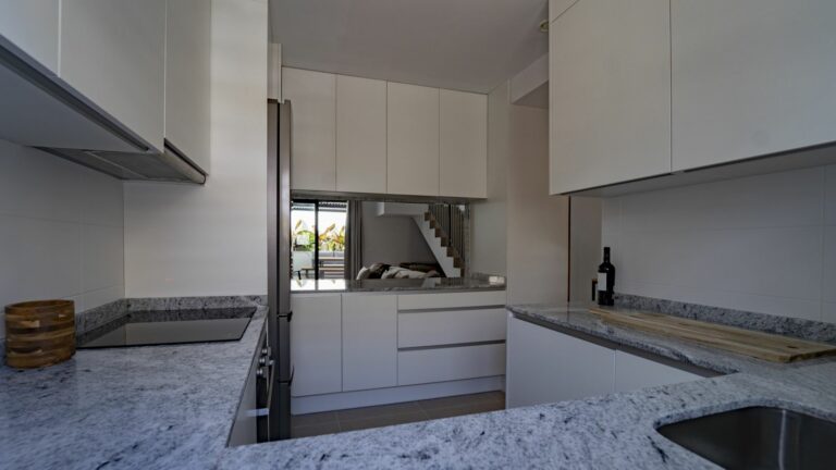 ecd21bd60bec20c4bf52ab7d04ef5298 - 13