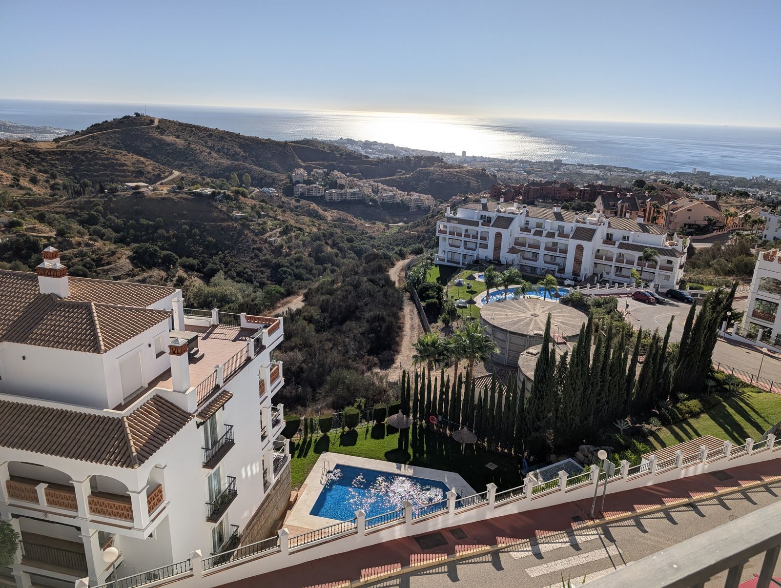 ece71da738c58fa6652ba8121a77cb96 - 12