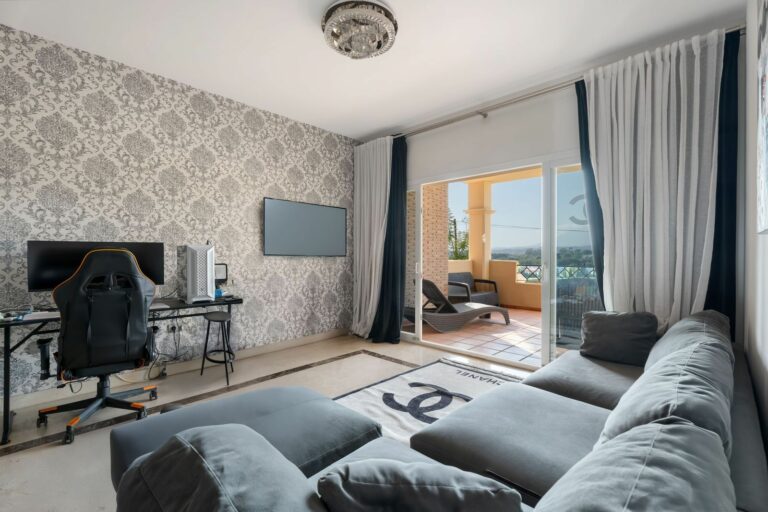 ed42877dfd73fe334d872123fa247adf - 5