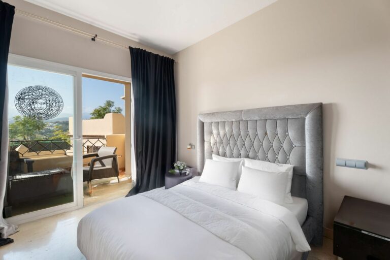 ed42877dfd73fe334d872123fa247adf - 7