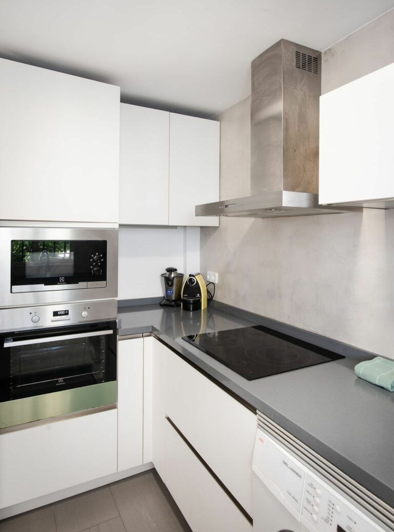 f0e08d8f46a2d7662d9f5c56ba28d9bf - 13