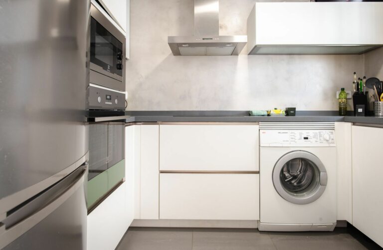 f0e08d8f46a2d7662d9f5c56ba28d9bf - 14