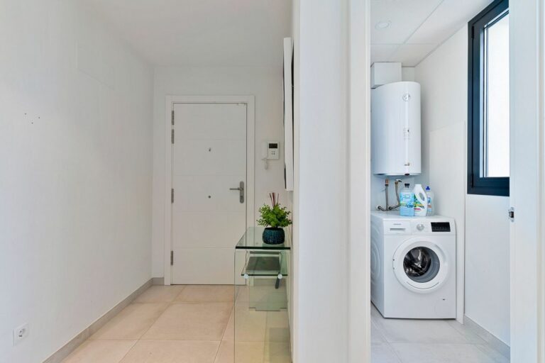 f1446a0cd3daa6361c44f8fd6fd03b4a - 16