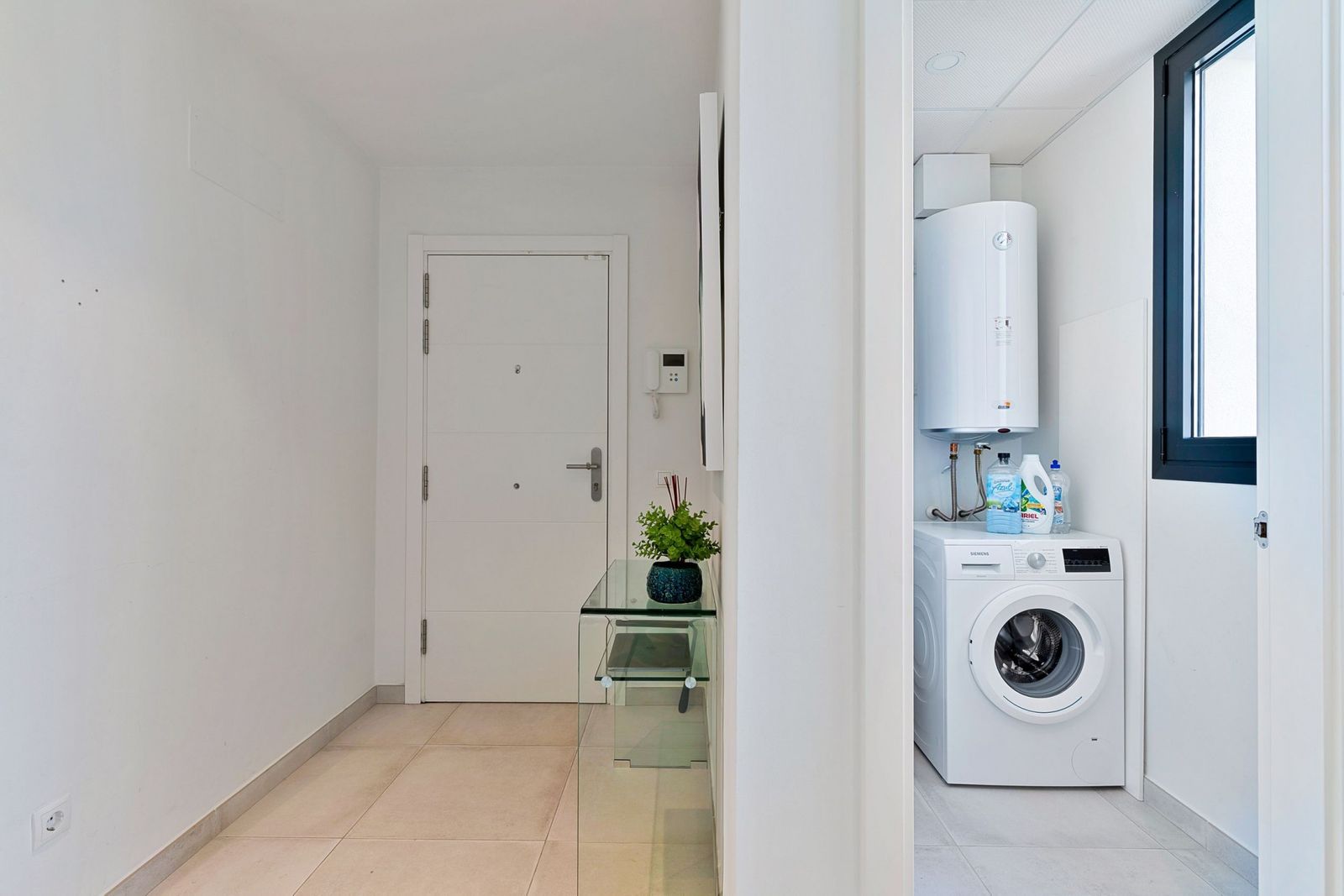 f1446a0cd3daa6361c44f8fd6fd03b4a - 16