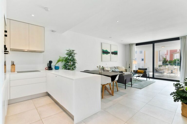 f1446a0cd3daa6361c44f8fd6fd03b4a - 6