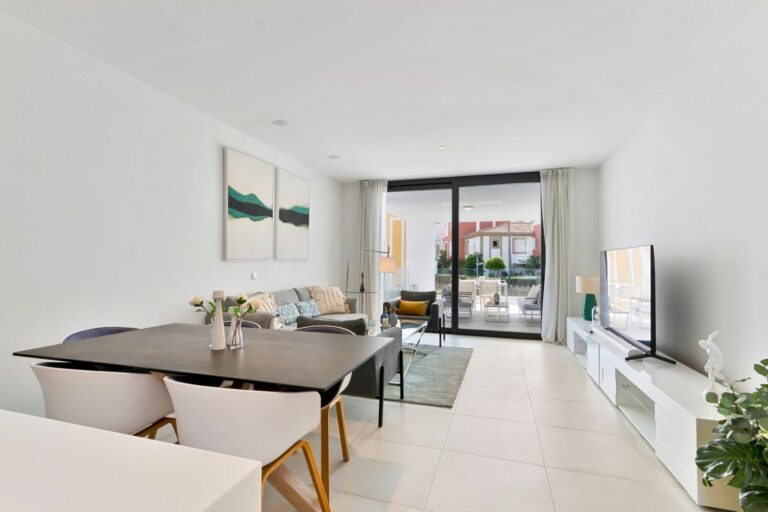 f1446a0cd3daa6361c44f8fd6fd03b4a - 7