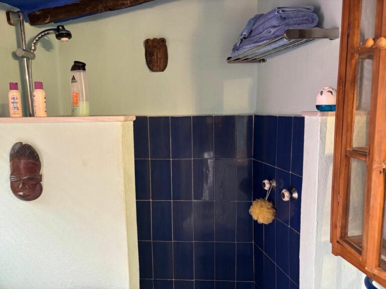 f7a6ba34ec35ffe434275747997bf6d2 - 12