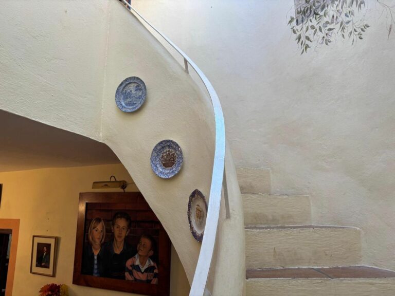 f7a6ba34ec35ffe434275747997bf6d2 - 9