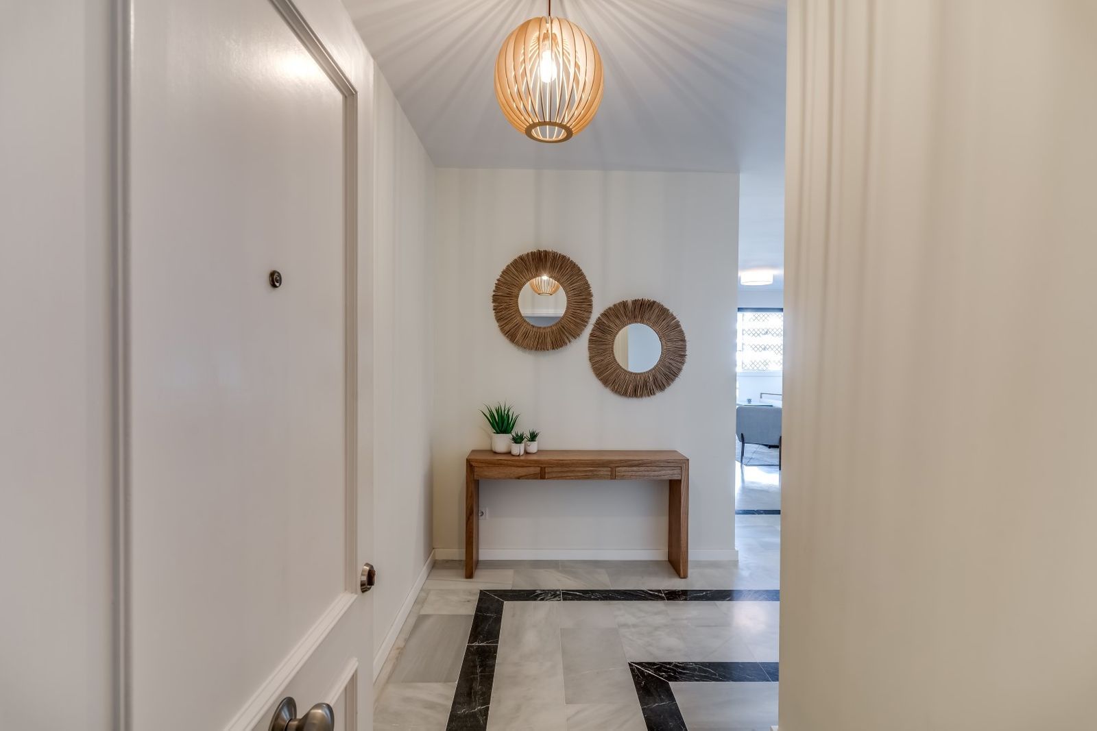 f8f672bdc7ea005928bf797614a4fd66 - 11