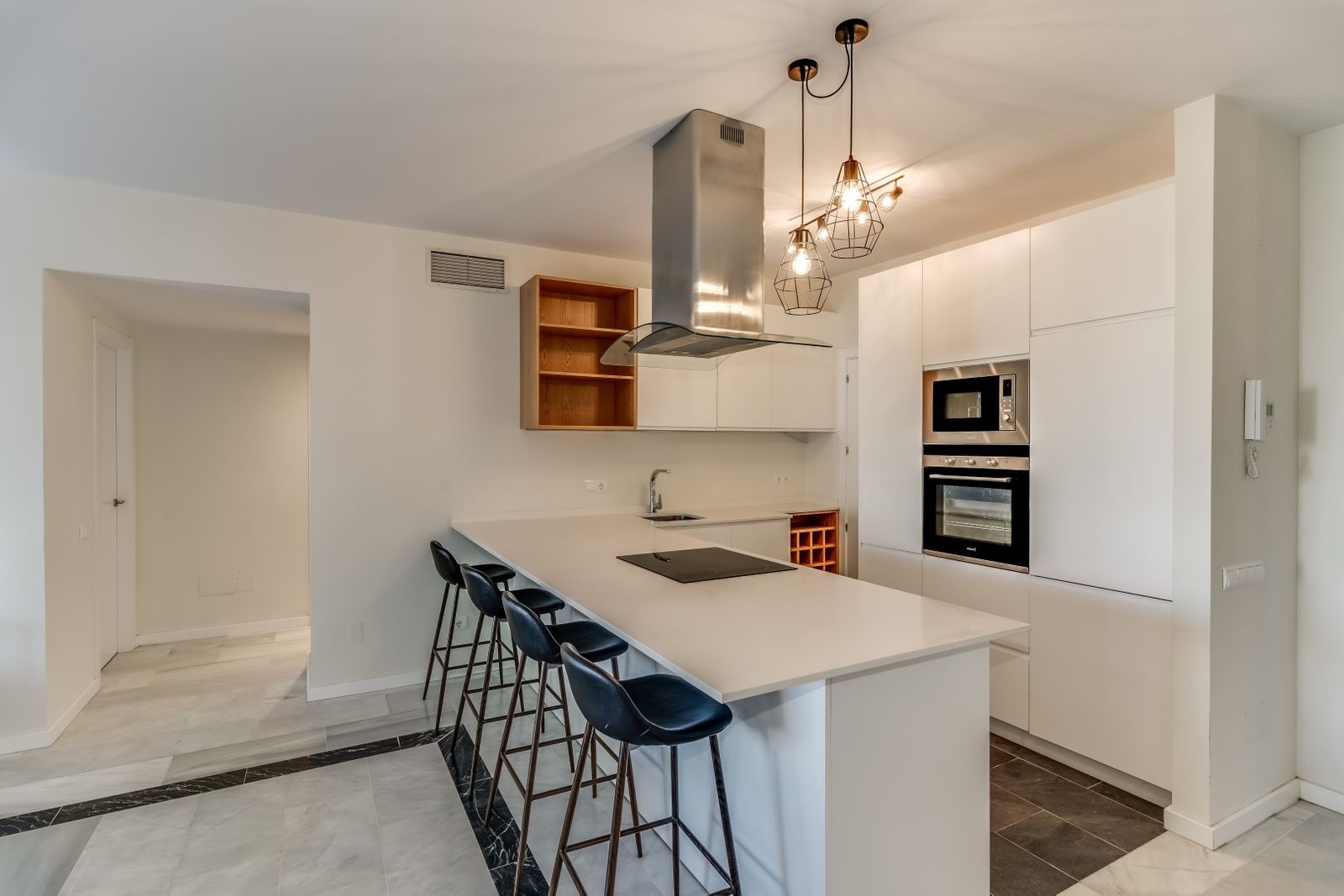 f8f672bdc7ea005928bf797614a4fd66 - 9