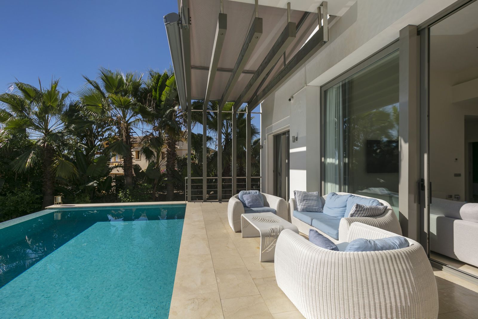 f9048e035dc07d431e5c99fedfec33f3 - 10