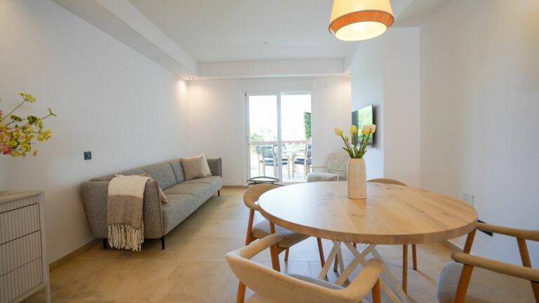 facf0e118ffbcbd964387674dd4c9da8 - 15