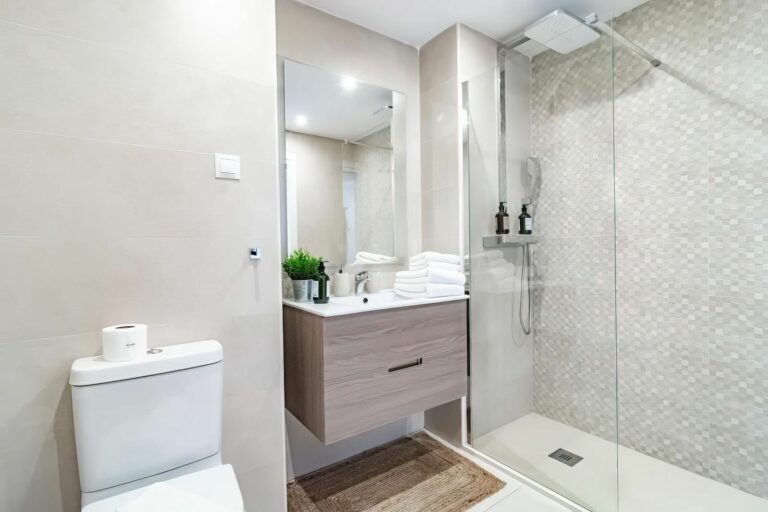 fbf3b7c2cbbb562a6706221aeffd31cb - 4