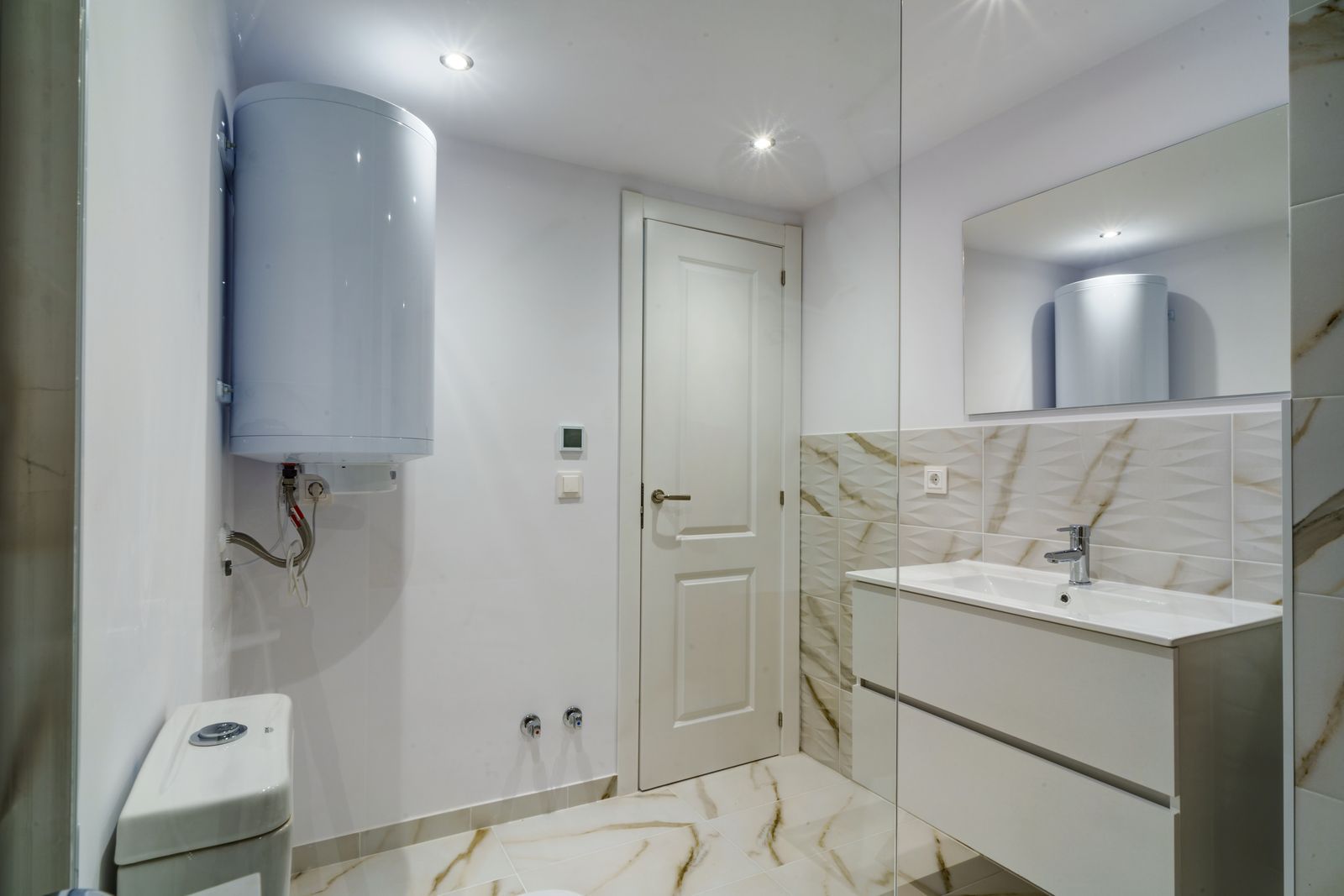 fd30ce9c4074b72c0da5c91ecb5e0bbf - 16