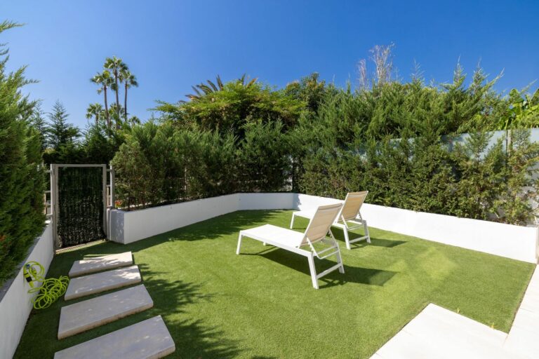 01e1a7d2509dd4b06fb78ab138fc5b36 - 3