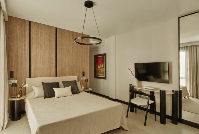 0404de04e900c77f260ae52bb5911e52 - 13