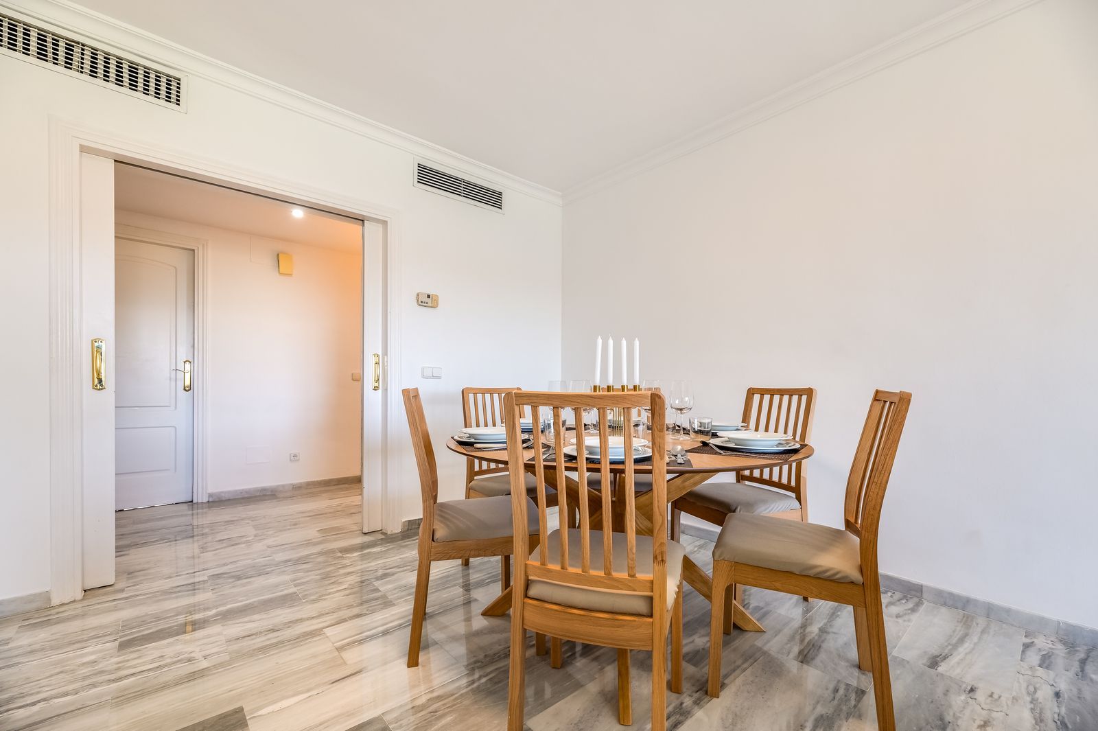 04372a87c97fc8fca194962a84823a67 - 12