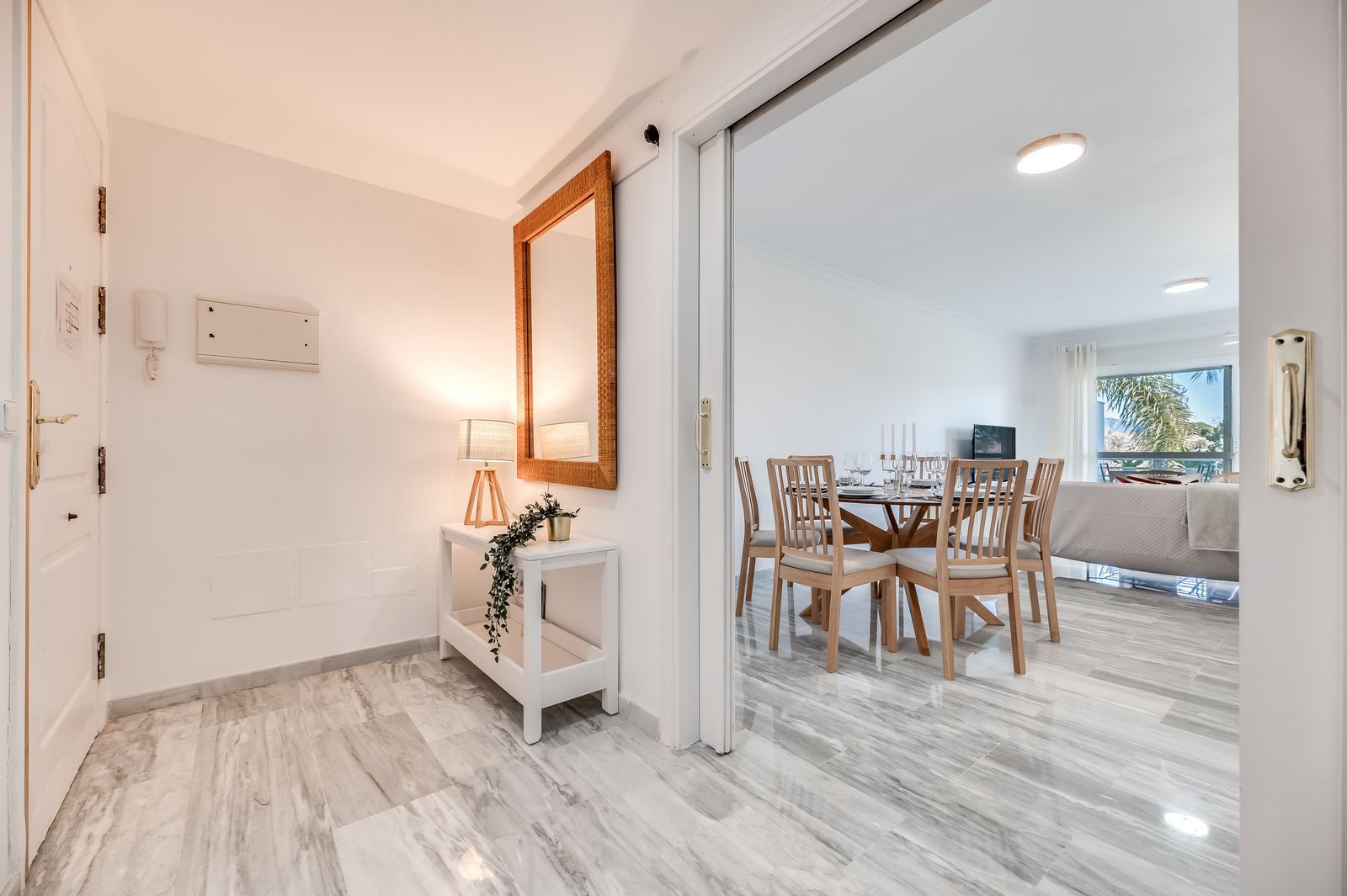 04372a87c97fc8fca194962a84823a67 - 13