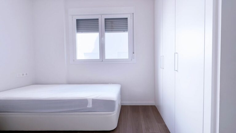 049444f0462449f7bc8a2ef9536acd76 - 10