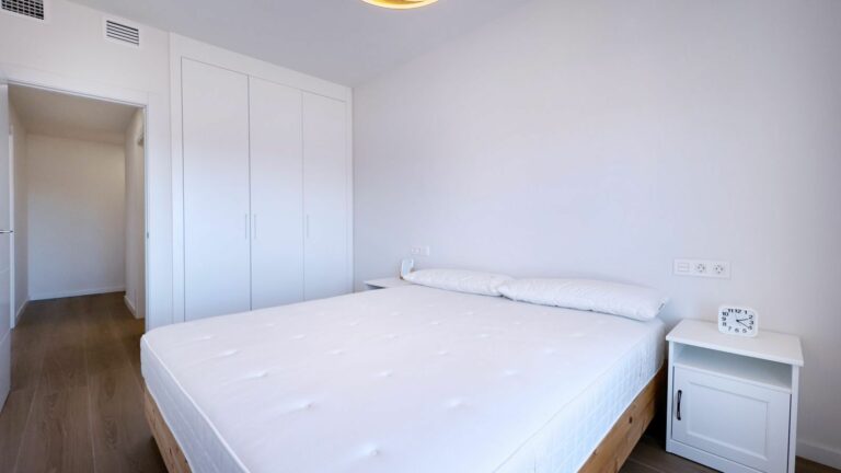 049444f0462449f7bc8a2ef9536acd76 - 12