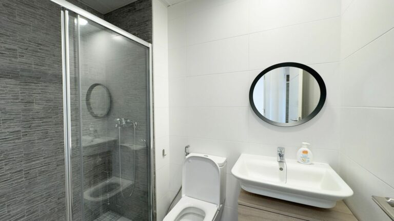 049444f0462449f7bc8a2ef9536acd76 - 13