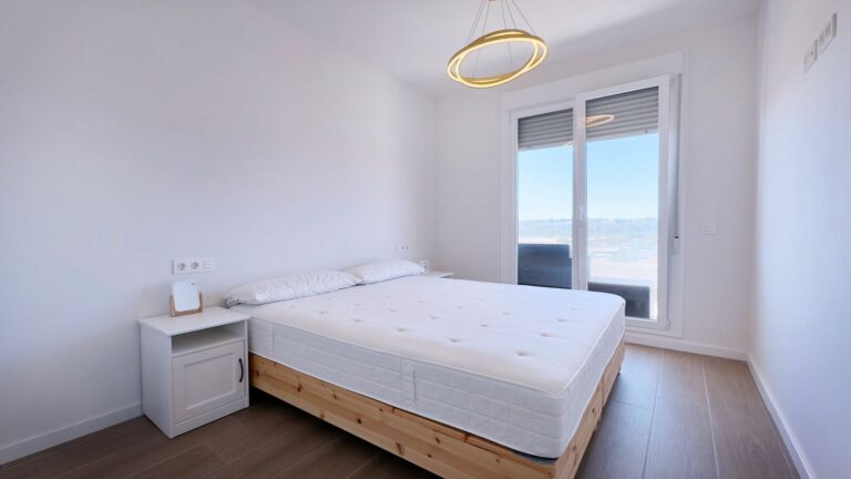 049444f0462449f7bc8a2ef9536acd76 - 14