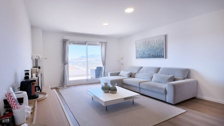 049444f0462449f7bc8a2ef9536acd76 - 4