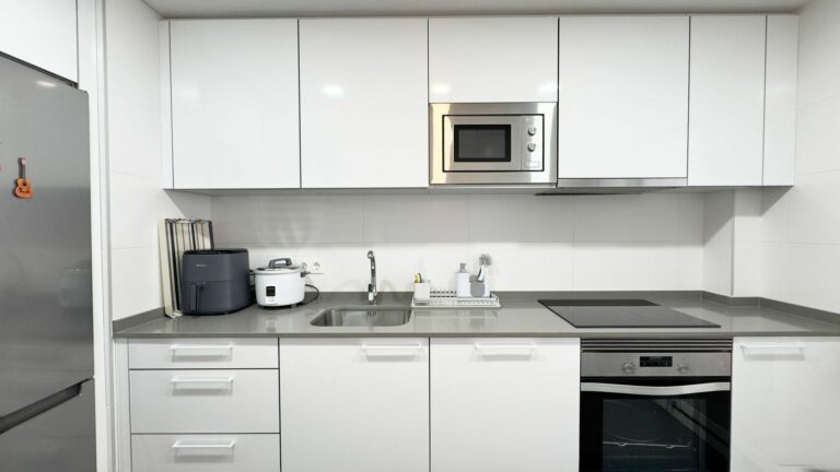 049444f0462449f7bc8a2ef9536acd76 - 6