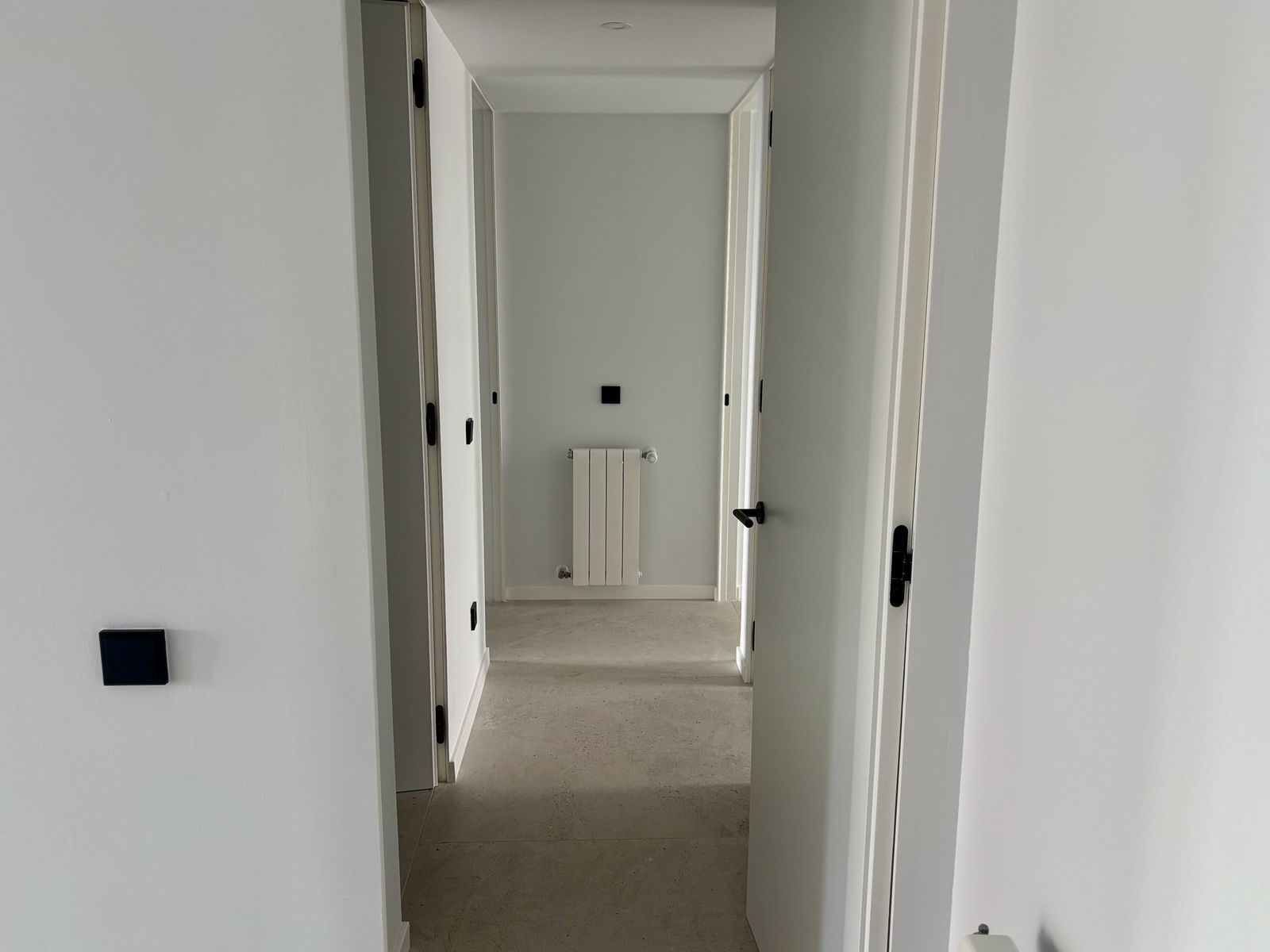 053050be8738256ef9d00e370064e256 - 14