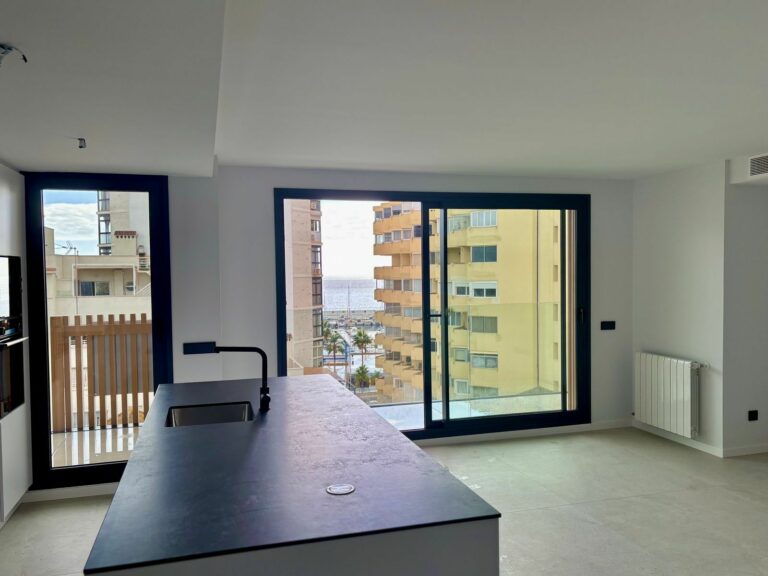 053050be8738256ef9d00e370064e256 - 8