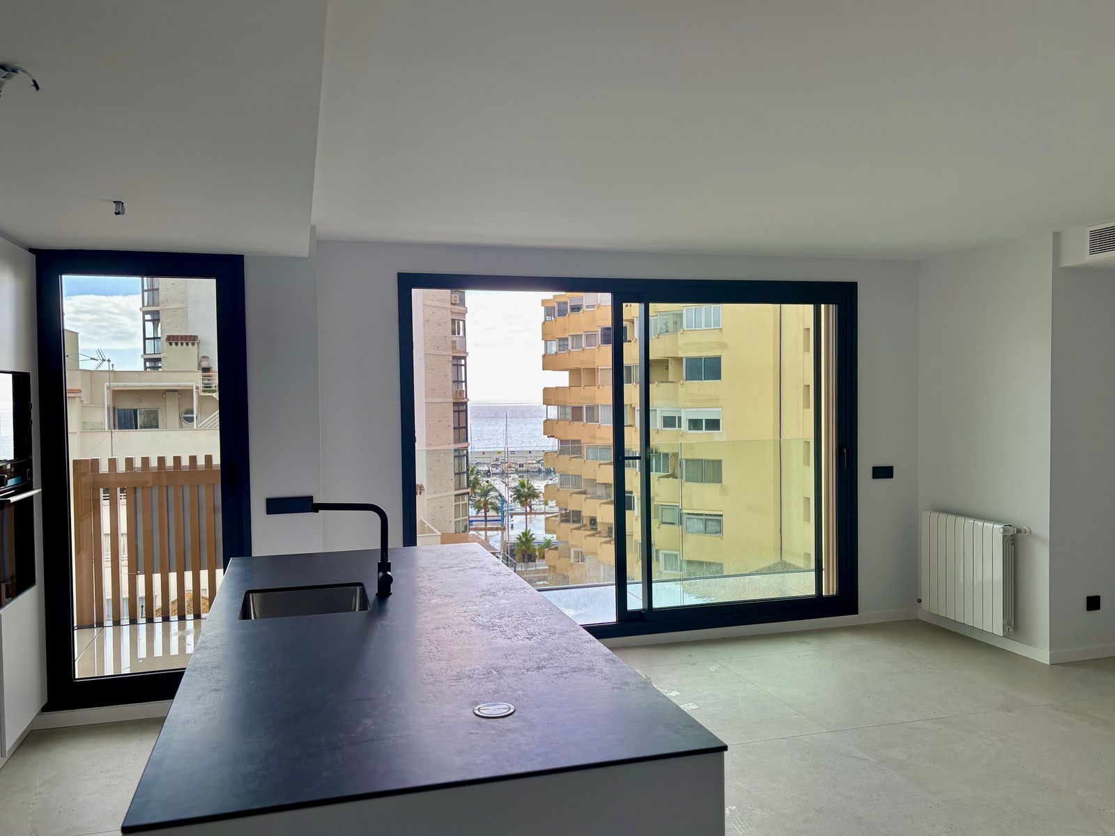 053050be8738256ef9d00e370064e256 - 8