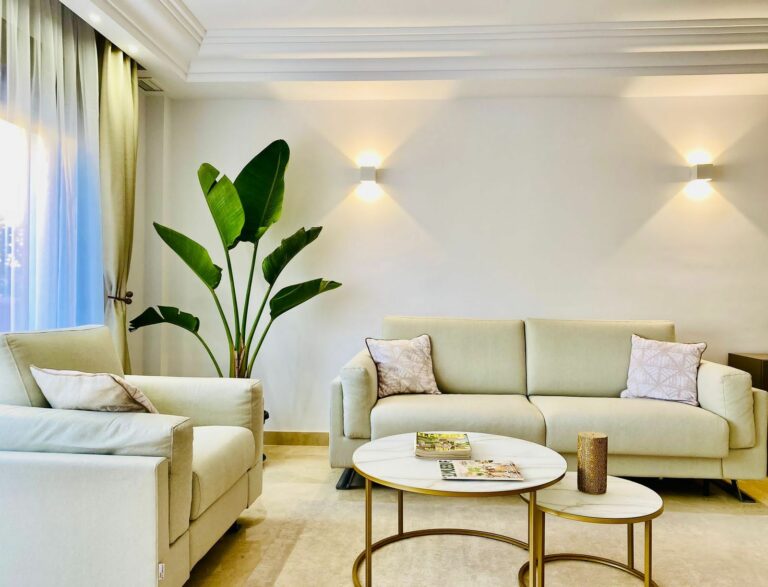 06b247f3e638d1bfb86cdc78a98128b0 - 11