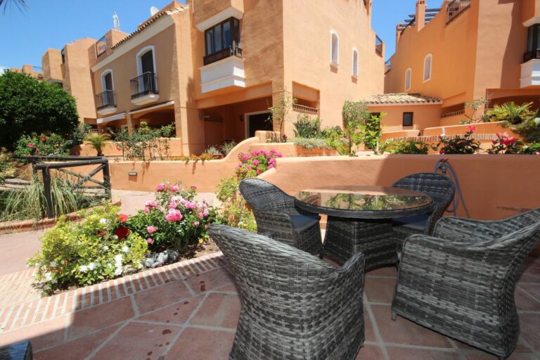 06b247f3e638d1bfb86cdc78a98128b0 - 14