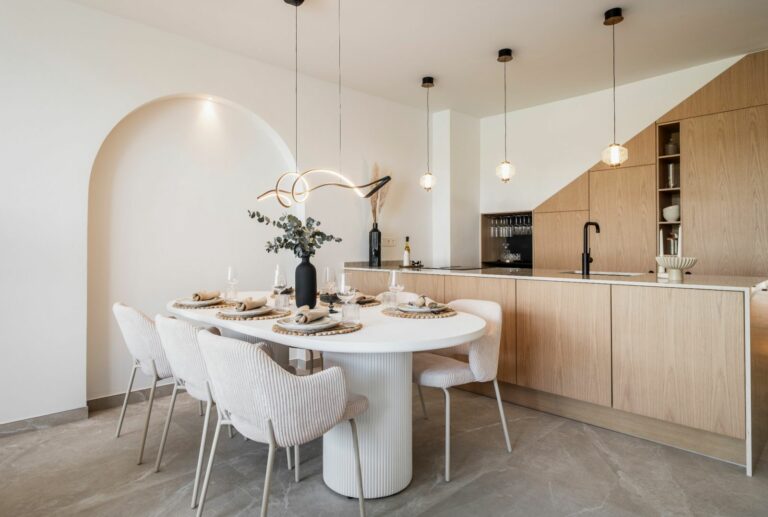 06b6452e47d7bc5d6a878525fccd2d07 - 14