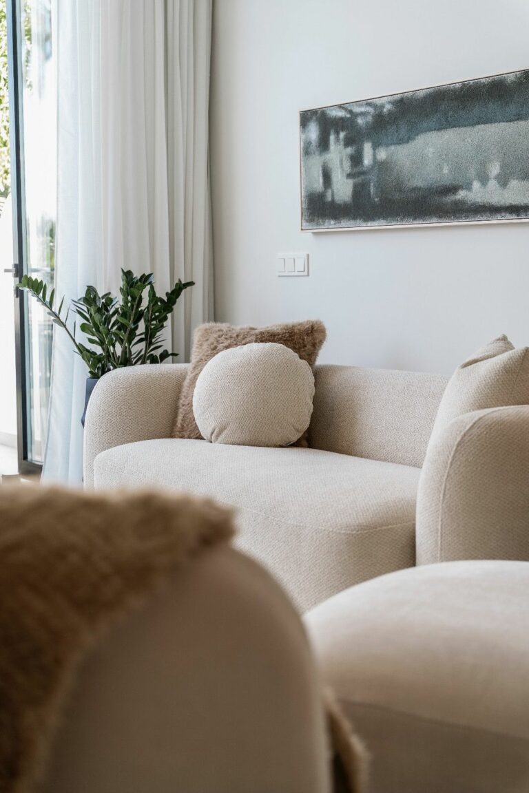 06b6452e47d7bc5d6a878525fccd2d07 - 8