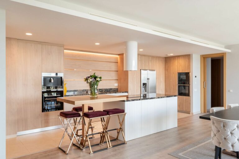 0731565ca28820065a3c70696523863a - 1