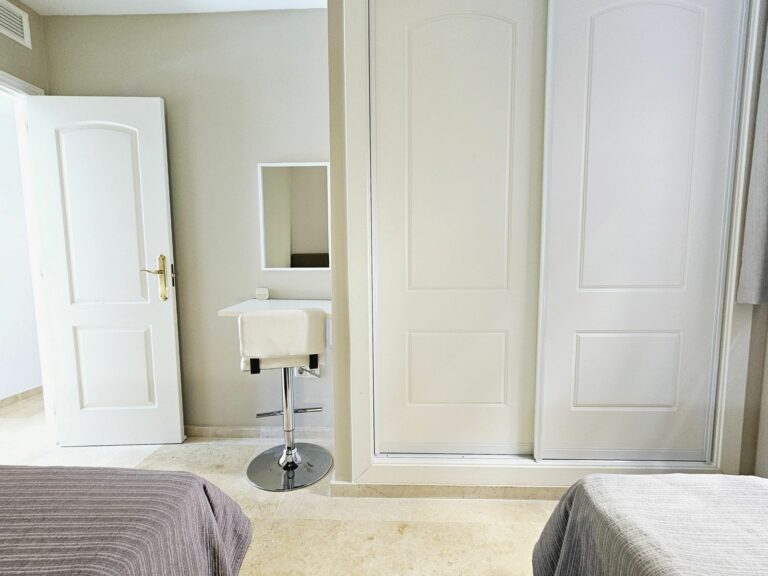 07394005e82b4615abf569d4137664ca - 16