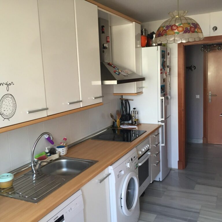 07403a7b6a0f441c763a2baefb1924ff - 9