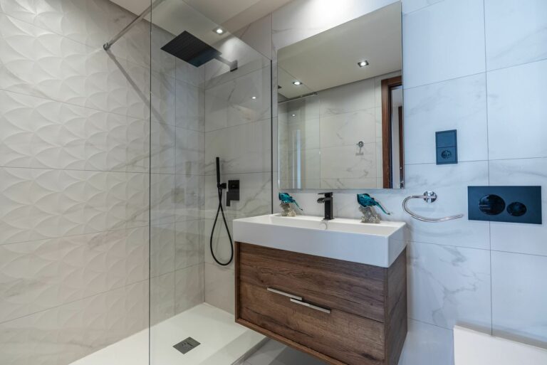 081f62f9c786128925932c37b6864073 - 12