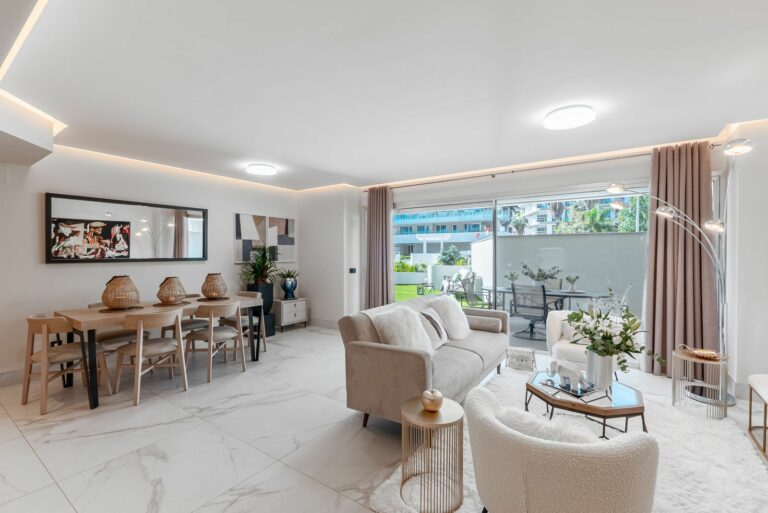 081f62f9c786128925932c37b6864073 - 3