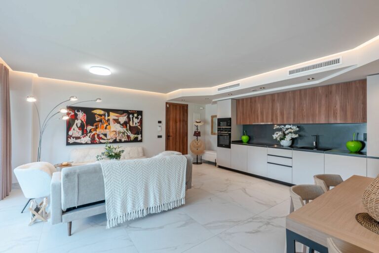 081f62f9c786128925932c37b6864073 - 4