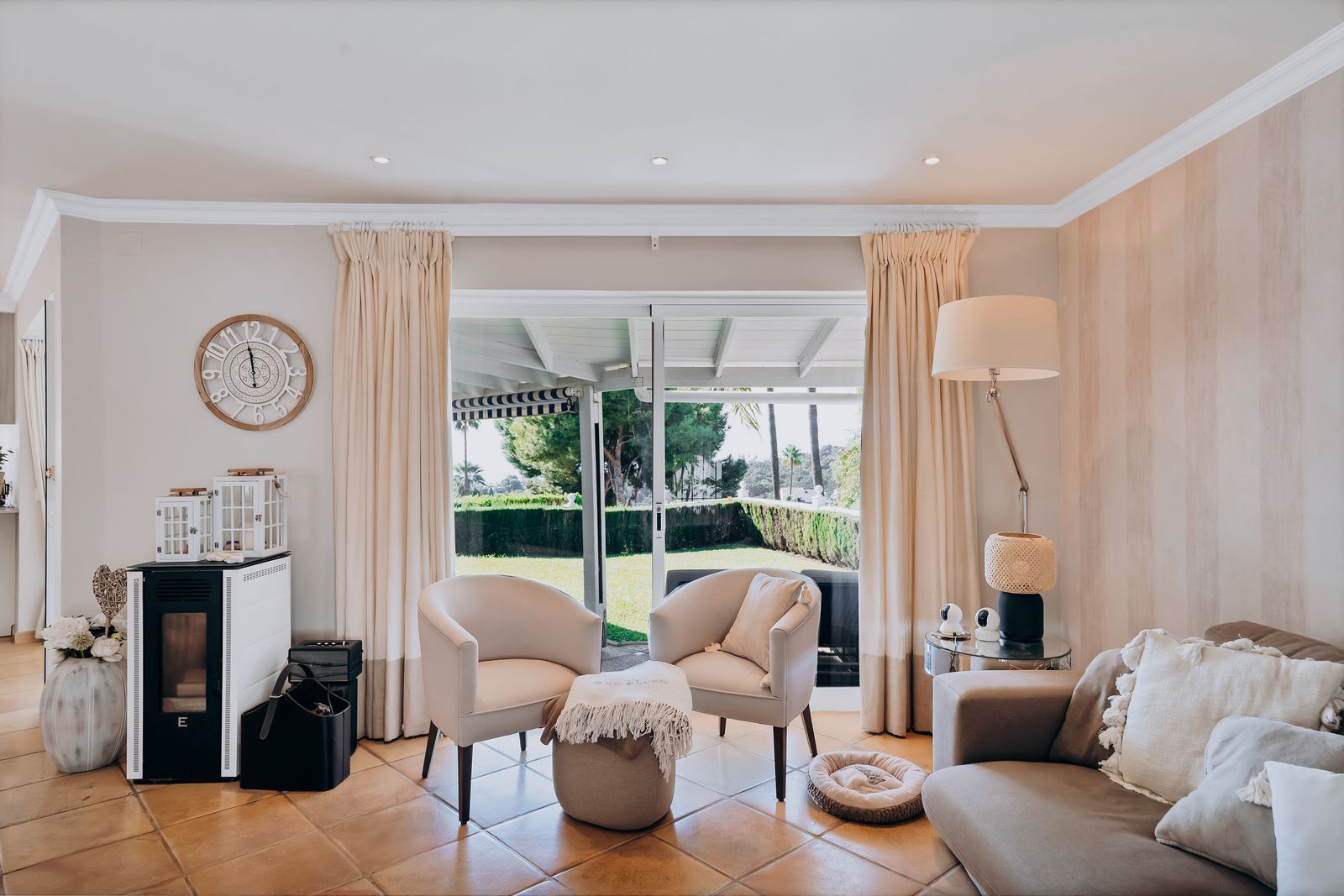 090586ac6a33167757fdd79080442d52 - 11