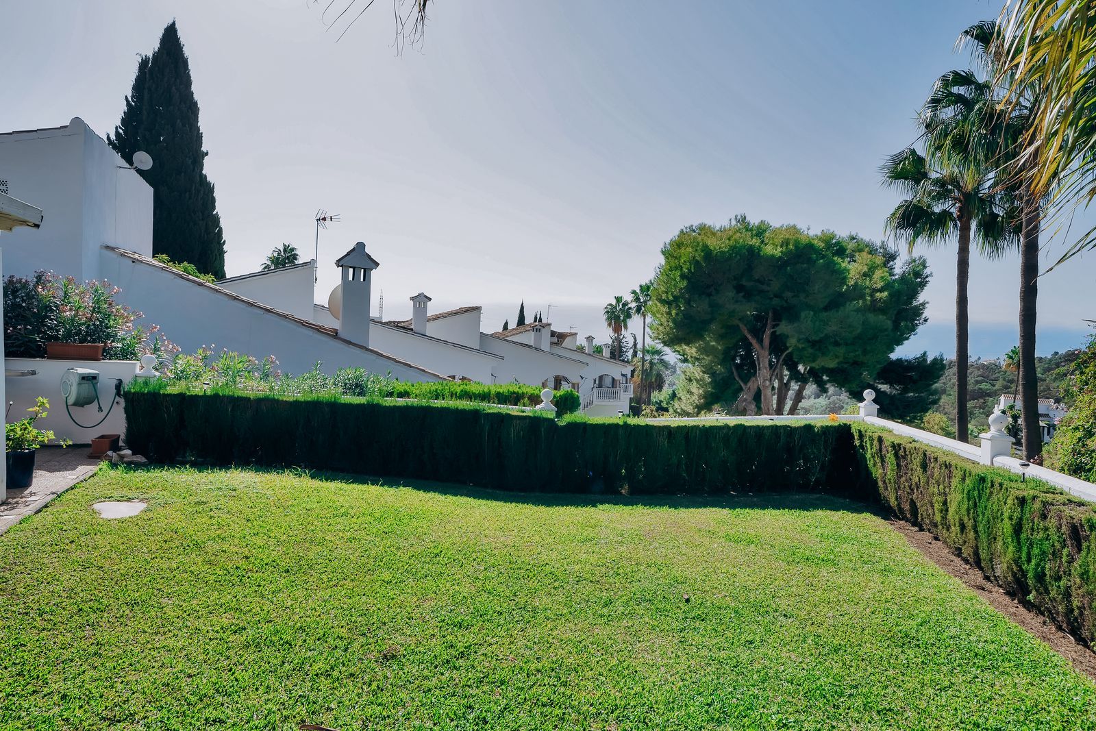 090586ac6a33167757fdd79080442d52 - 2